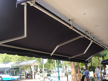 Blind Elegance Retractable Awnings